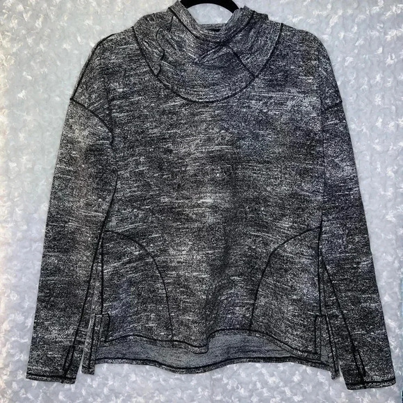 Lululemon Pullover Forever Endeavour Long Sleeve in Jacquard White Black size 8 - Picture 4 of 7